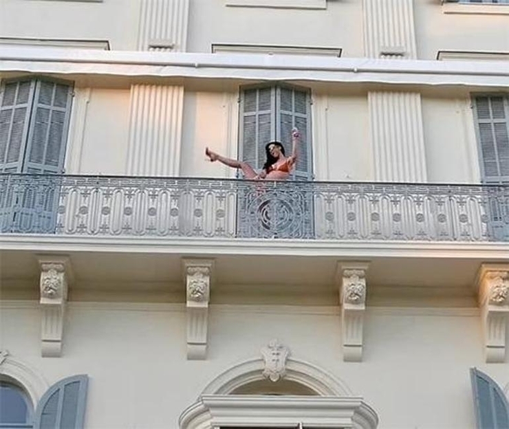 Katy Perry, Milyarderlerin Düğününde Sahne Aldı