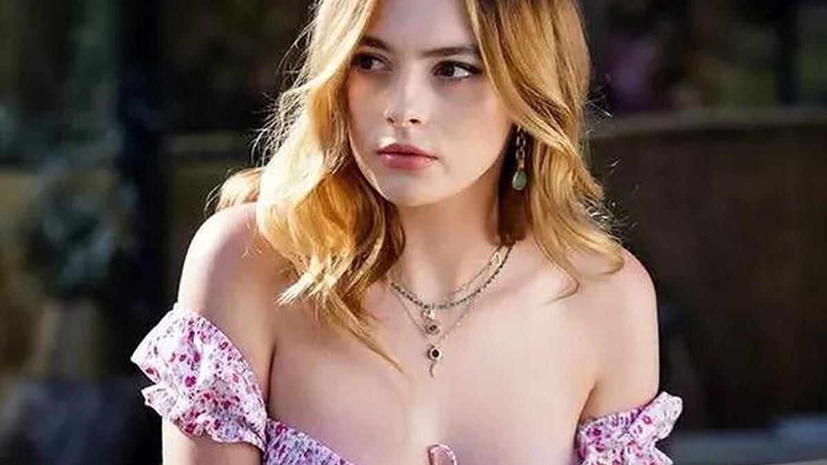 Melis Sezen, Sıfır Makyajla Plajda! Görenleri Büyüledi