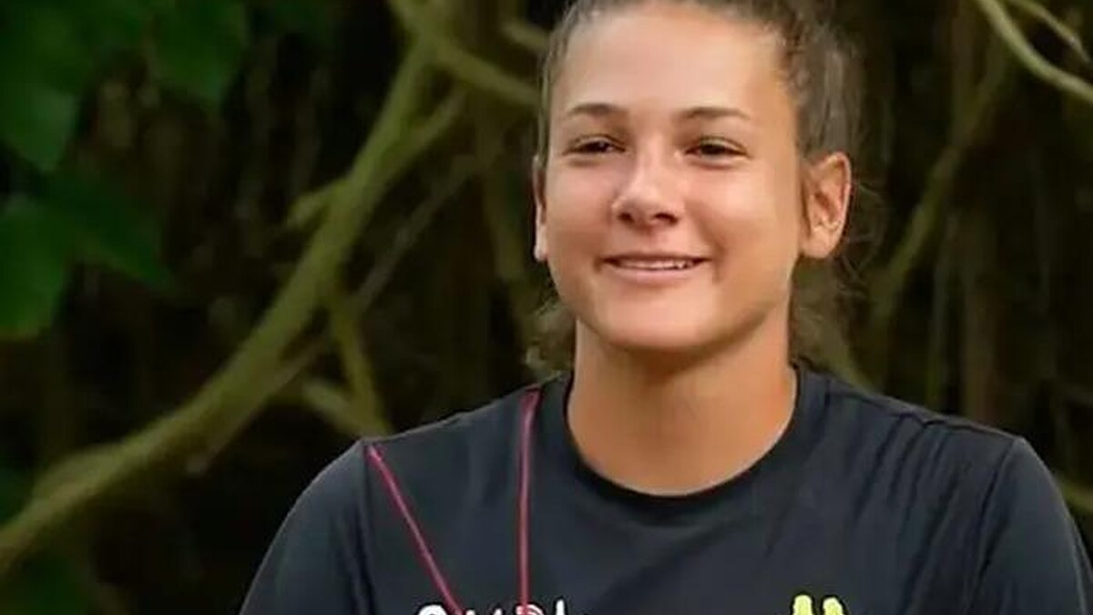 Survivor Şampiyonu Nisa Bölükbaşı Fenomen Yiğit İnaldı İle Nişanlandı!