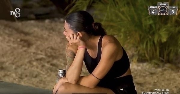 Nefise'nin Tek Başına Dertleştiği Anlar Survivor'da Gündem Oldu!