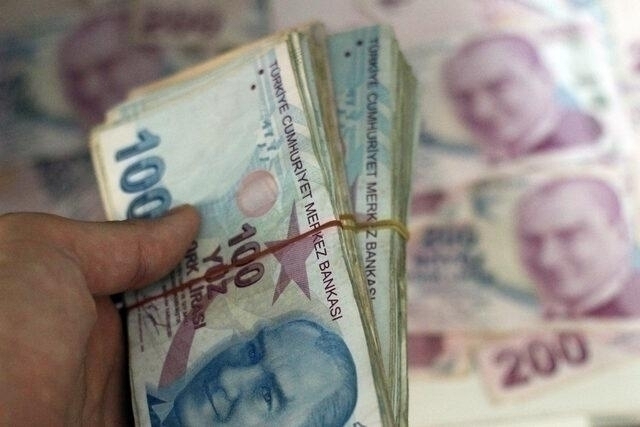 Mevduat Faizleri Hızla Düşüyor: Türk Lirası İhtiyacı Azalıyor