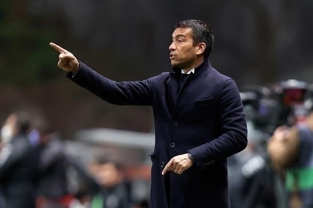 Beşiktaş, Giovanni Van Bronckhorst'u Teknik Direktör Olarak İmzaladı