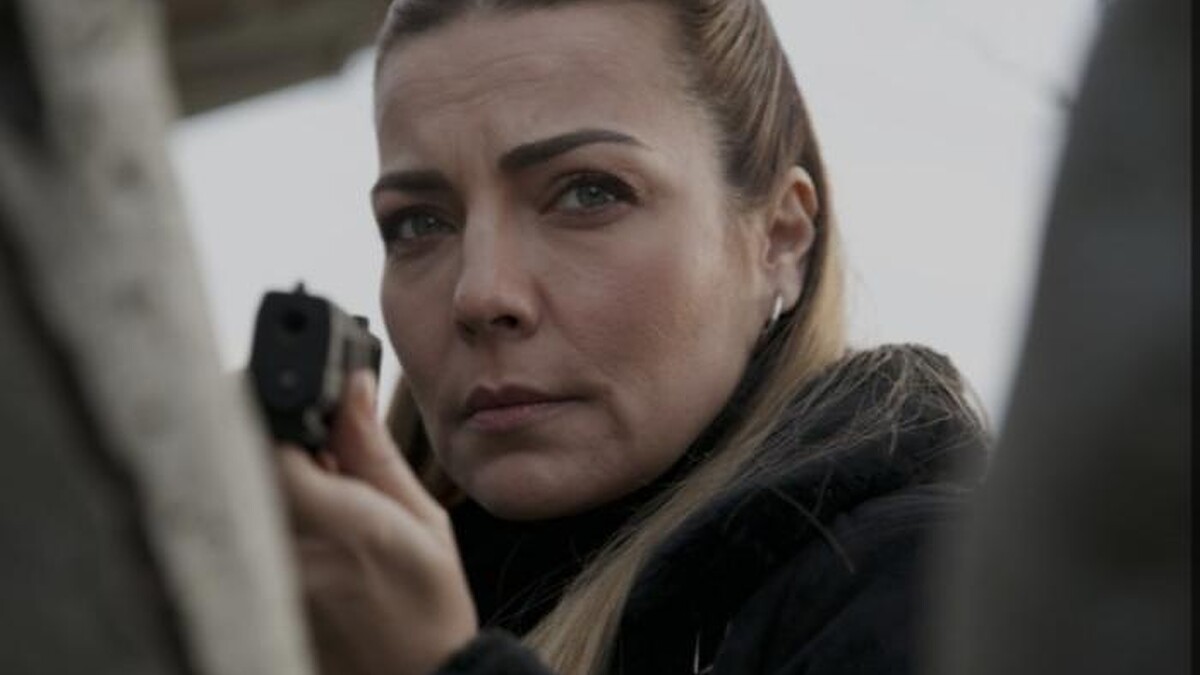 Ünlü Oyuncu Burcu Kara Beyin Ameliyatı Geçirdi!