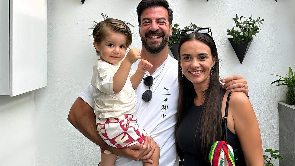 Hande Soral Ve İsmail Demirci, Oğullarıyla Kuaföre Gitti!