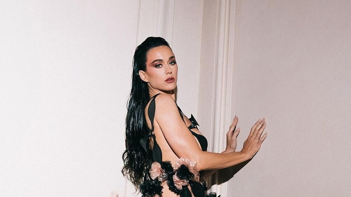 Katy Perry'nin Yeni Albümü 143 20 Eylül'de Çıkıyor