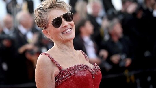 Sharon Stone, Beyin Kanaması Sonrası Yaşadığı Zorlukları İlk Kez Anlattı