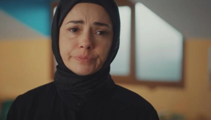 Özgü Namal'dan Şaşırtan Değişim! Ünlü Oyuncu Yeni Film İçin İmajını Değiştirdi