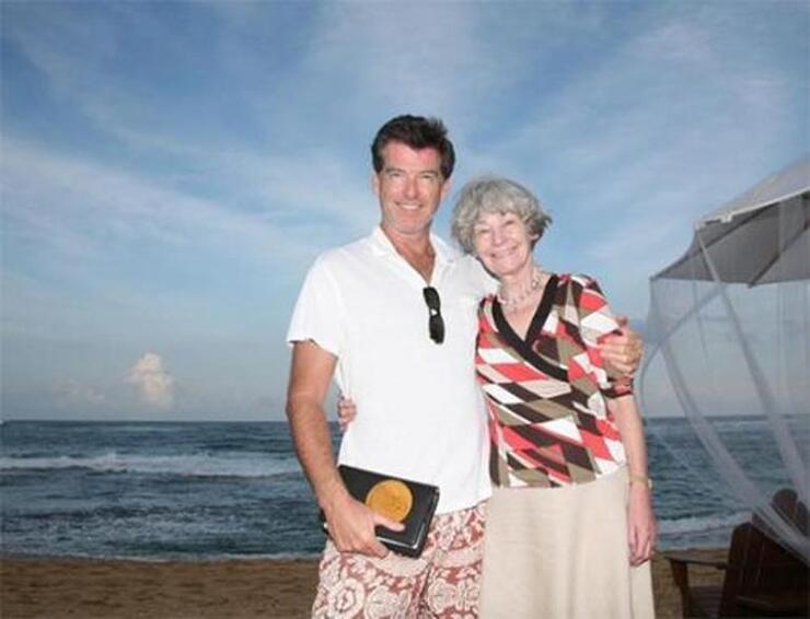 Pierce Brosnan, Anne Hasreti ve Derin Bağlılıkla Hayatını Şekillendiriyor