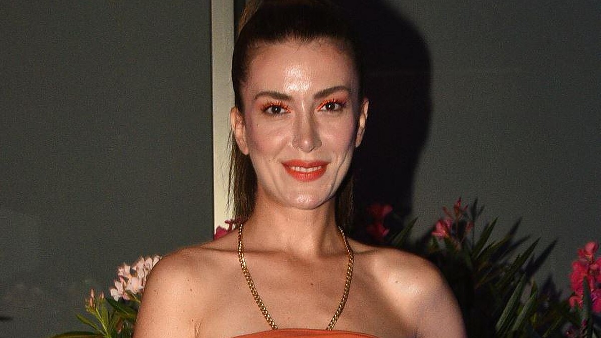 Elit Andaç Çam, Samsung Davetine Katılımı Ve Sosyal Medya Bağımlılığını Açıkladı