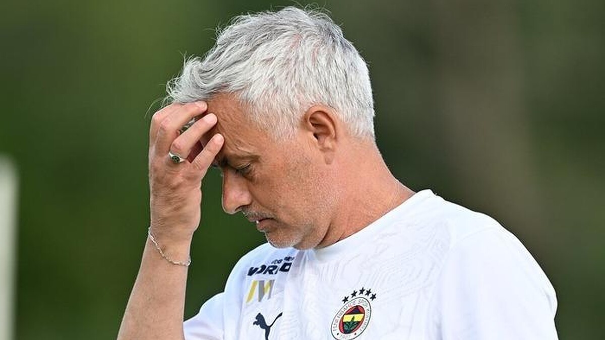 Fenerbahçe, Avusturya Hazırlık Maçı Sonrası 3 İsmi Kadro Dışı Bırakabilir!