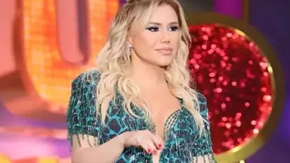 Ceylan Avcı'nın Bodrum'daki Lüks Villasından Sonra Yeni Teknesinde Keyifli Anlar