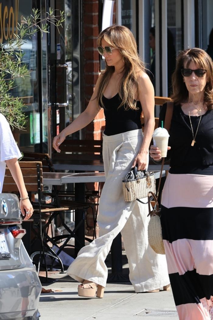 Jennifer Lopez, Ben Affleck'in ardından yüzüğünü çıkardı; evlilikte sorunlar iddiası gündemde