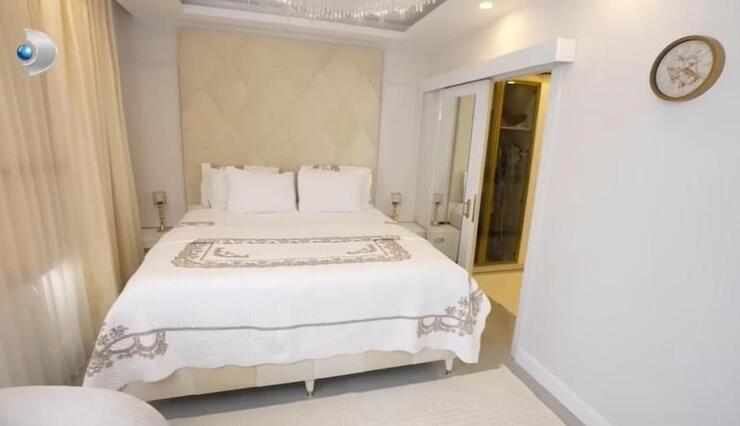 Didem Kınalı, Galata Kulesi manzaralı yeni evinde üç ayı geride bıraktı!