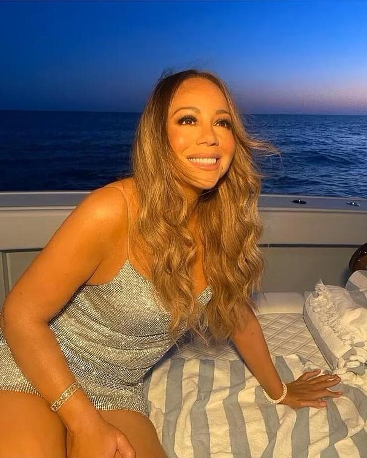 Mariah Carey, Hem Annesini Hem de Kız Kardeşini Kaybetti, Zor Günler Geçiriyor