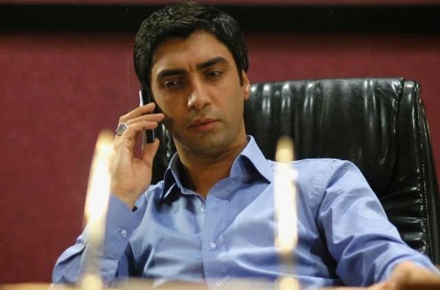 Necati Şaşmaz'ın Beyaz Saçları Hayranlarını Şaşırttı, "Yaşlanmış Polat" Yorumları Geldi