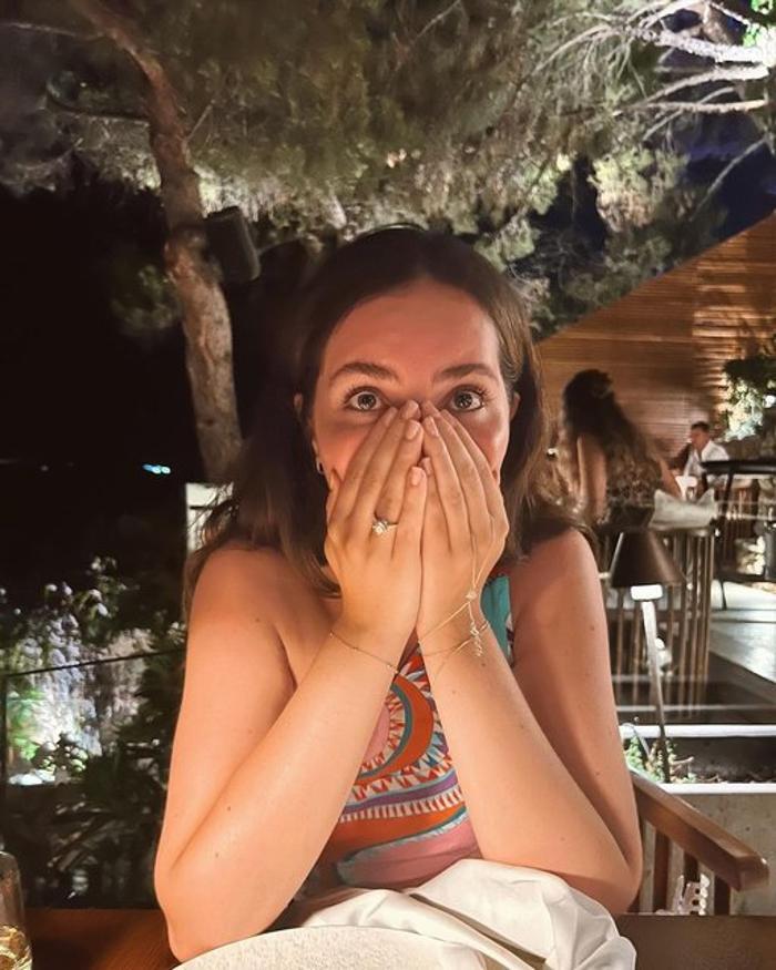 Almila Ada, doğum gününde sevgilisinden evlilik teklifine "Evet" dedi!