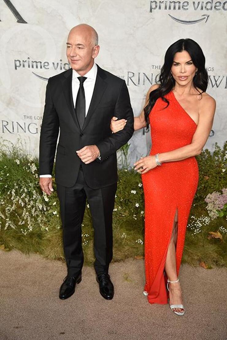 Nişanlı Çift Jeff Bezos ve Lauren Sanchez'den Evlilik Müjdesi Yok, Çeşme'de Romantik Anlar!