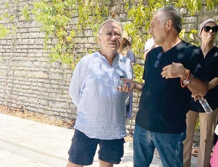 Yılmaz, "Sıcak Büfe" çekimleri sırasında babasını kaybetti, cenaze Bodrum'da yapıldı