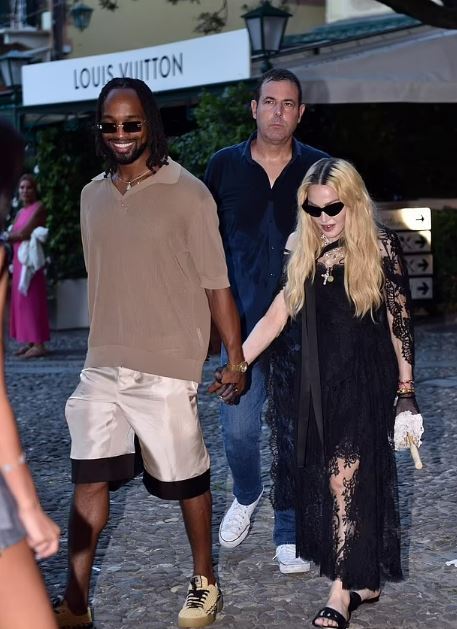 Madonna, kendisinden 37 yaş küçük yeni erkek arkadaşı Akeem Morris ile el ele görüntülendi – Haberler