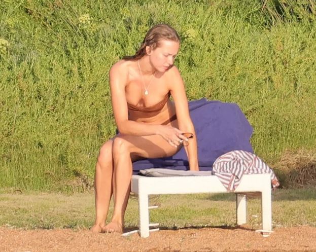 Tobey Maguire, 24 yaşındaki model Babette Strijbos ile İtalya'da samimi anlar yaşadı