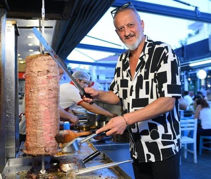 Ünlü İsimlerin Ek İşleri: Restoran, Pilotluk ve Yoga Eğitmenliği Yükselişte!