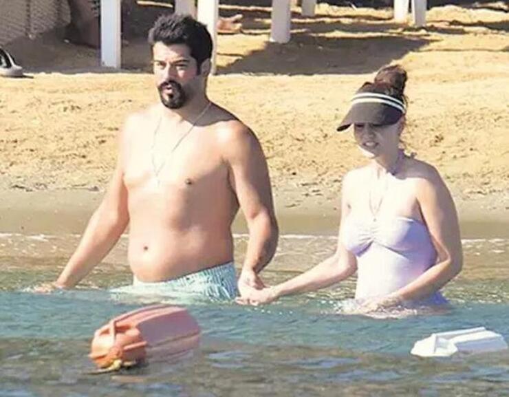 Burak Özçivit Bodrum'da göbekli haliyle dikkat çekti, fazla kilolar için spora başladı