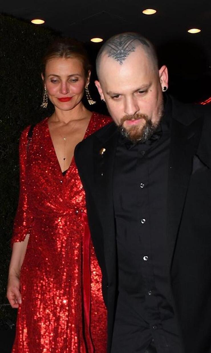 Cameron Diaz'ın Yatak Odası Tavsiyeleri ve Sokakta Kocasına Yakınlığı Dikkat Çekti