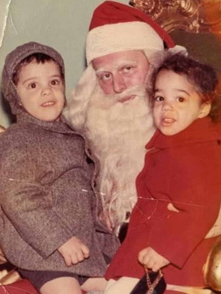 Mariah Carey, Hem Annesini Hem de Kız Kardeşini Kaybetti, Zor Günler Geçiriyor