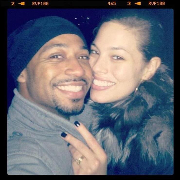 Ashley Graham ve Eşi Justin Ervin, Evlilik Yıl Dönümünü Romantik Kaçamakla Kutladı