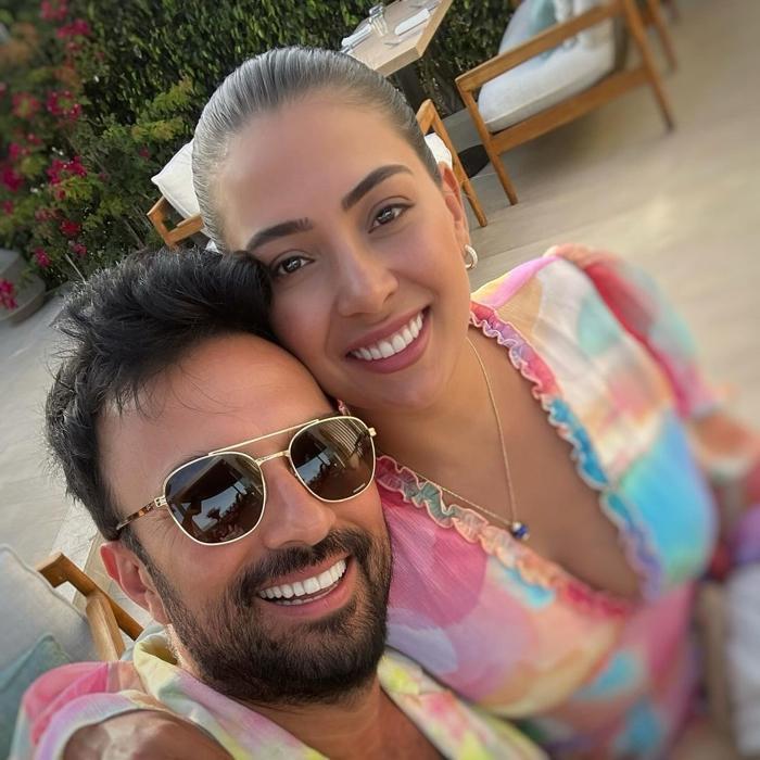 Tarkan eşi Pınar Tevetoğlu’nun doğum gününü kutladı: İyi ki varsın yoldaşım