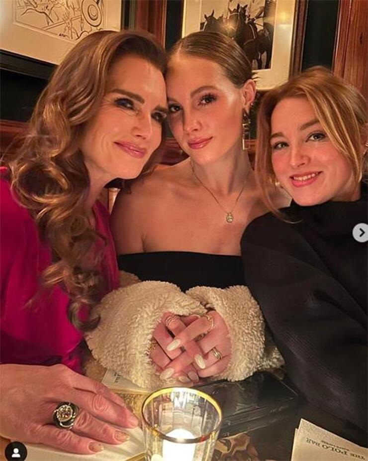 Brooke Shields, Çocuklarının Üniversiteye Gitmesiyle Mahrem Dünyasını Paylaştı