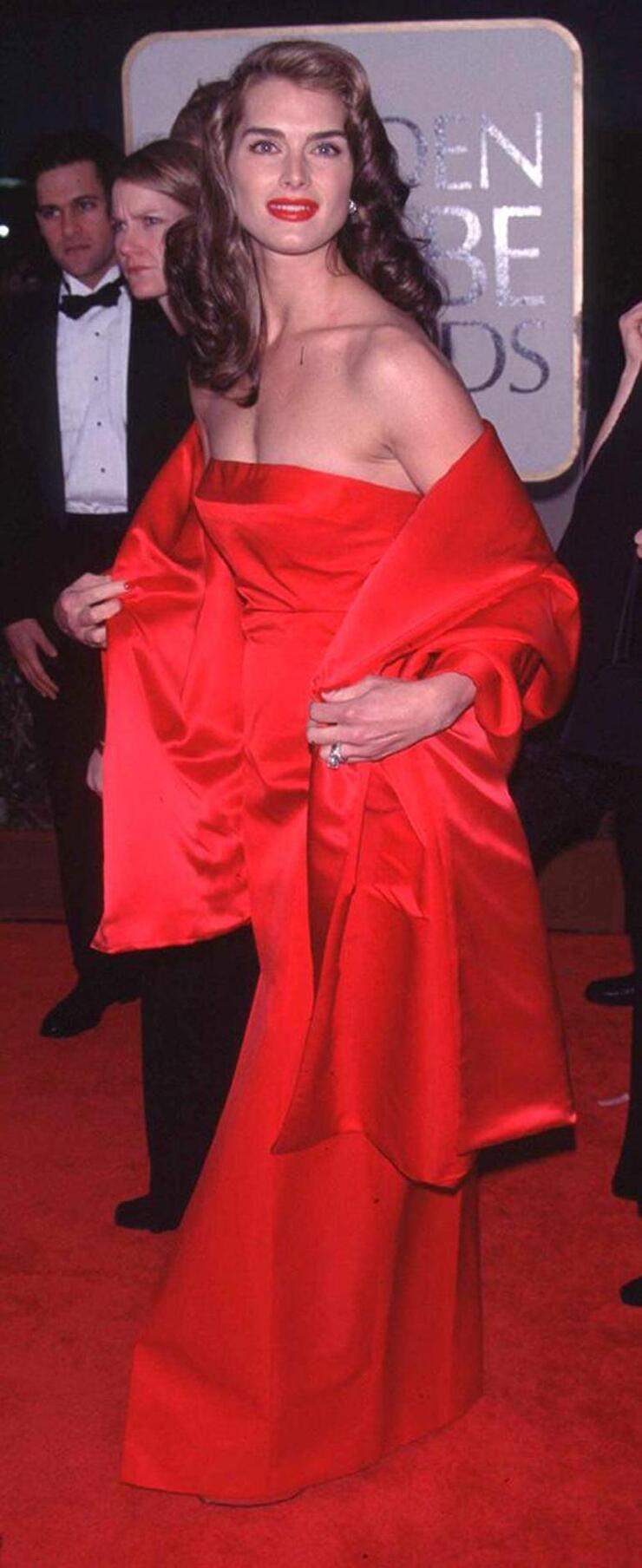 Gelinliği Mezuniyetinde Kızına Veren Brooke Shields Anılarını Yeniden Canlandırdı