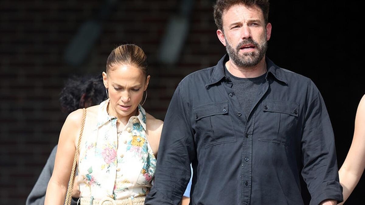 Ben Affleck'in İmaj Değişikliği Eşliğinde Jennifer Lopez ile Boşanma İddiaları Gündemde