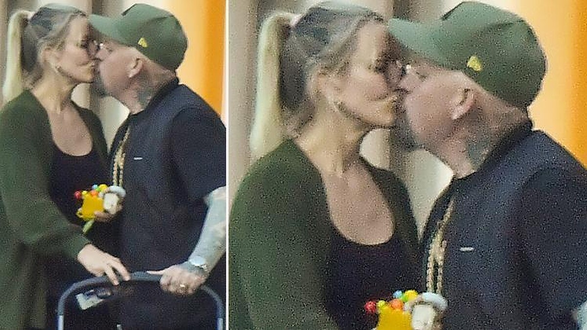 Cameron Diaz'ın Yatak Odası Tavsiyeleri ve Sokakta Kocasına Yakınlığı Dikkat Çekti