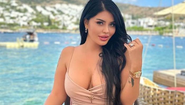 Ebru Polat'tan cinsel içerikli tekliflere sert tepki: "Rahatsız oldum, kolay ilişki bekliyorlar"
