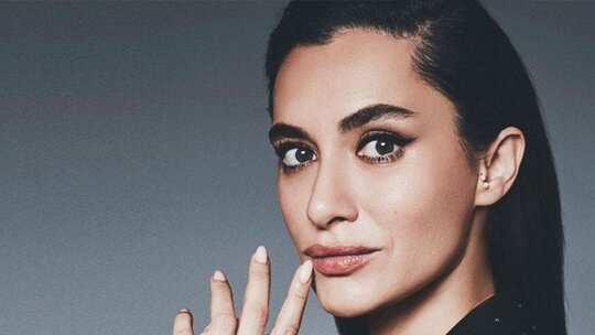 Güneş Karakteriyle Hande Doğandemir, "Taş Kağıt Makas" Dizisine Dönüyor