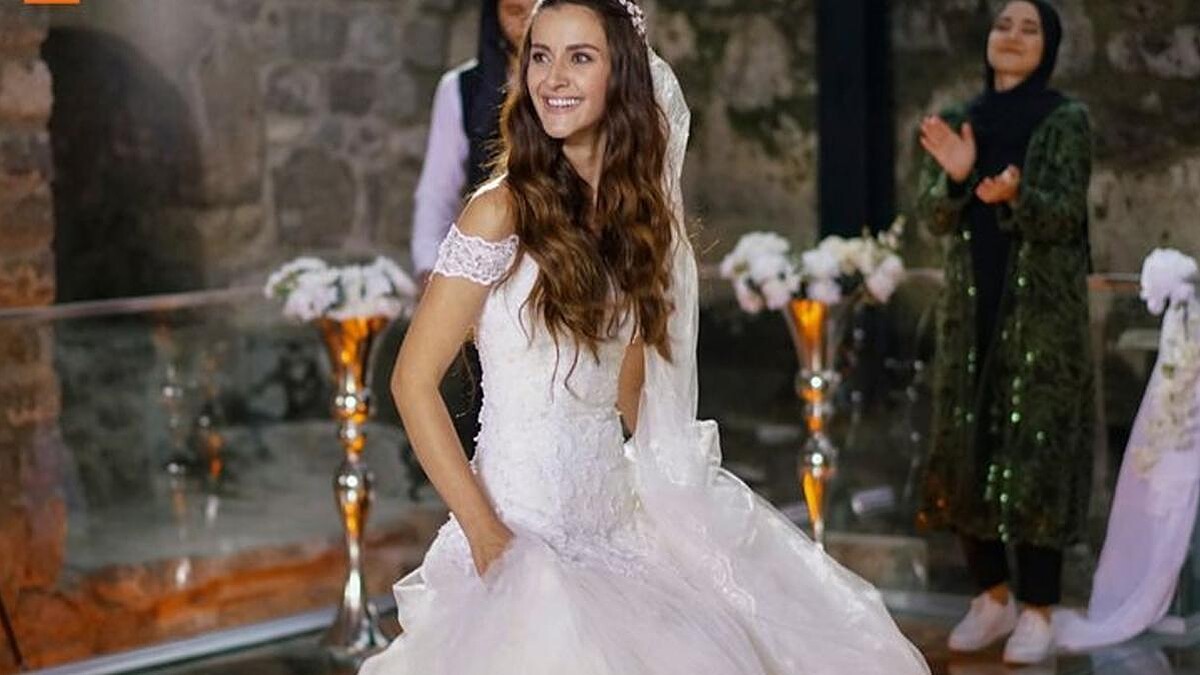 İrem Helvacıoğlu nikah masasına oturmak için ekim ayında düğün hazırlıklarına başladı!