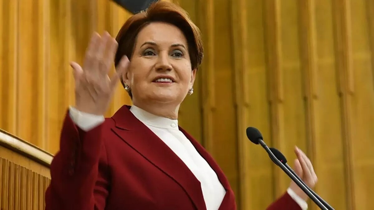 Meral Akşener, Estetik Doktoru ile Sosyal Medyada Reklam Yüzü Oldu!