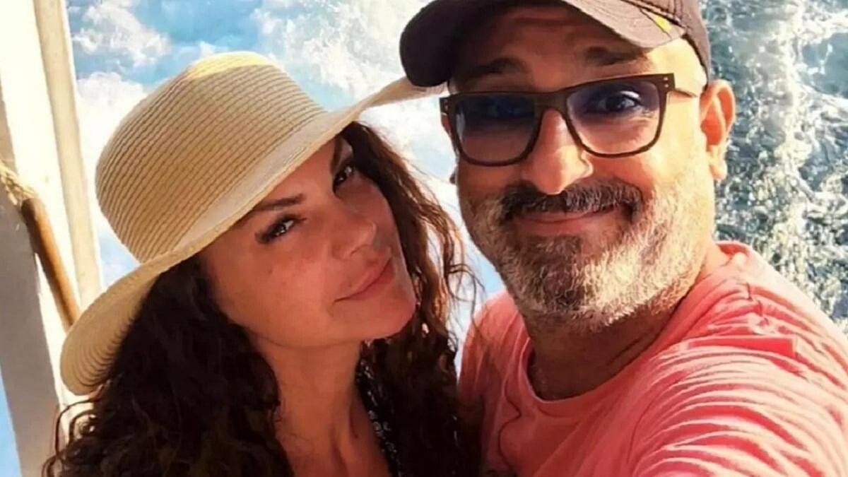 Onur Atilla ve Nez'in Aşkı Bitti, Ünlü Oyuncu Evliliğini Bitirdiği Nez'le Ayrıldı