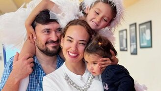 Seda Bakan ailesiyle tenis keyfi yaşadı, doğal halleriyle sosyal medyada dikkat çekti