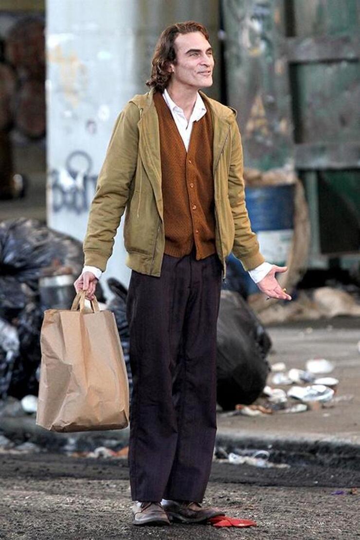 Joaquin Phoenix, Joker Rolü İçin Aylarca Sadece Elma ve Marul Tükettiğini Açıkladı