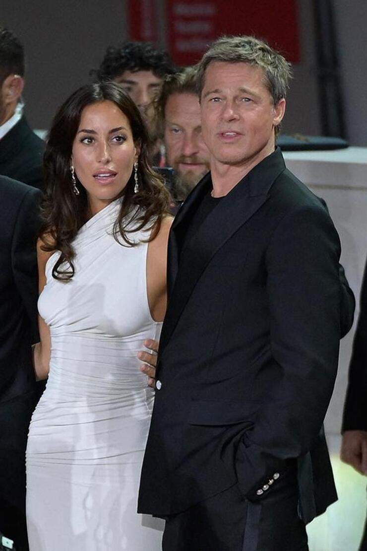 Aşıklar Venedik'te El Ele! Brad Pitt ve Ines de Ramon İlişkilerini Resmen Duyurdu