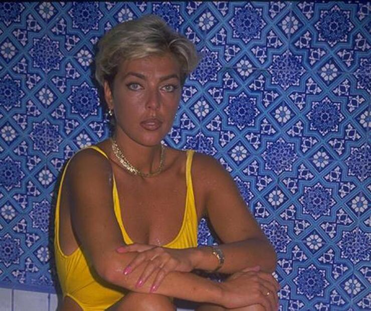 Yeşilçam'ın İkonu Ahu Tuğba 69 Yaşında Hayatını Kaybetti, Dönemine Damga Vuran Bir Yıldızdı