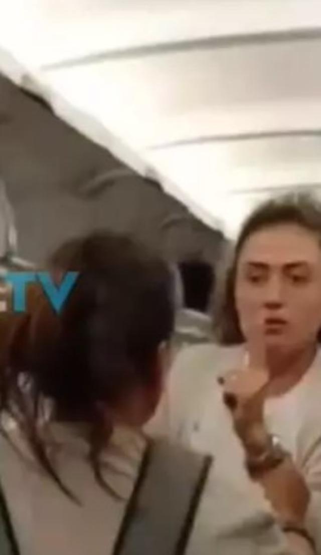 Dilan Çıtak Tatlıses'in Uçaktaki Kavgası ve Apronda Polemiği Olayı Gündem Oldu!