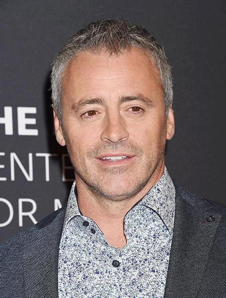 "Friends Yıldızı Matthew Perry’nin Ani Vefatı, Kadro Üyelerini Derinden Sarstı"