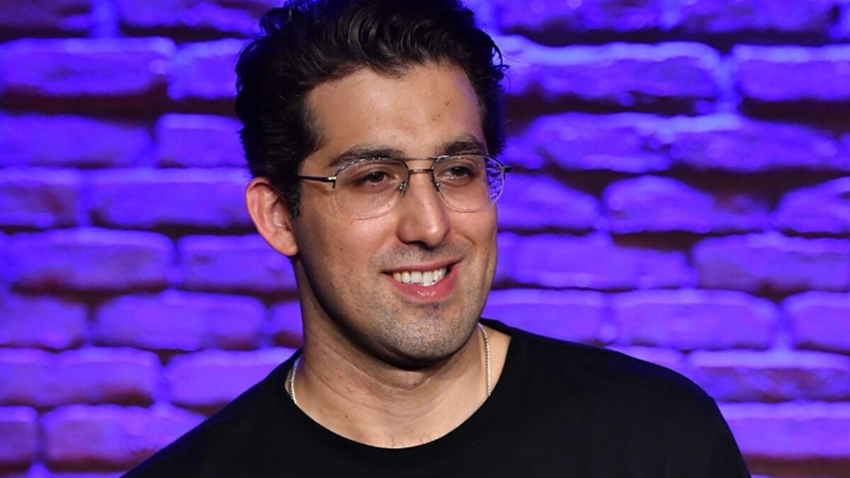 Doğu Demirkol, Brad Pitt ve George Clooney ile özdeşleşen 'benzer işler' paylaşımı yaptı