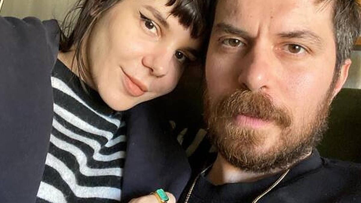 Gaye Su Akyol ve Ali Güçlü Şimşek Mutluluklarını Nikâh Masasında Taçlandırdı