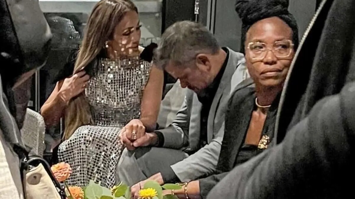 Jennifer Lopez ve Matt Damon, Toronto Film Festivali'nde samimi anlar yaşadı