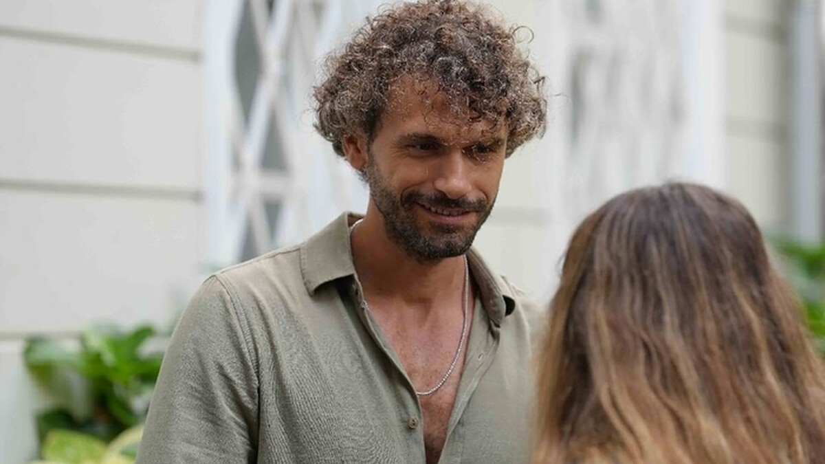 Kızılcık Şerbeti'nin Yıldızı Alperen Duymaz'ın Yeni Dizisindeki Yaş Farkı Tepki Topladı