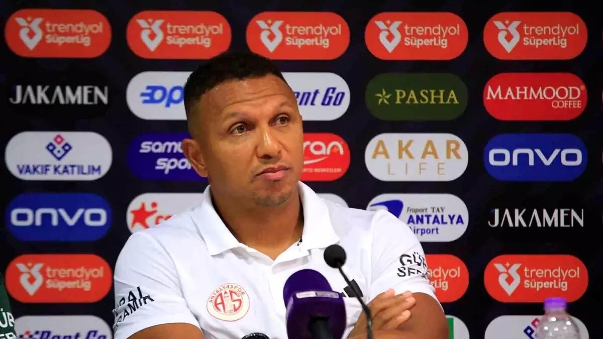 Mehmet Aurelio, Fenerbahçe Maçını Değerlendirerek Rizespor'a Odaklandıklarını Açıkladı